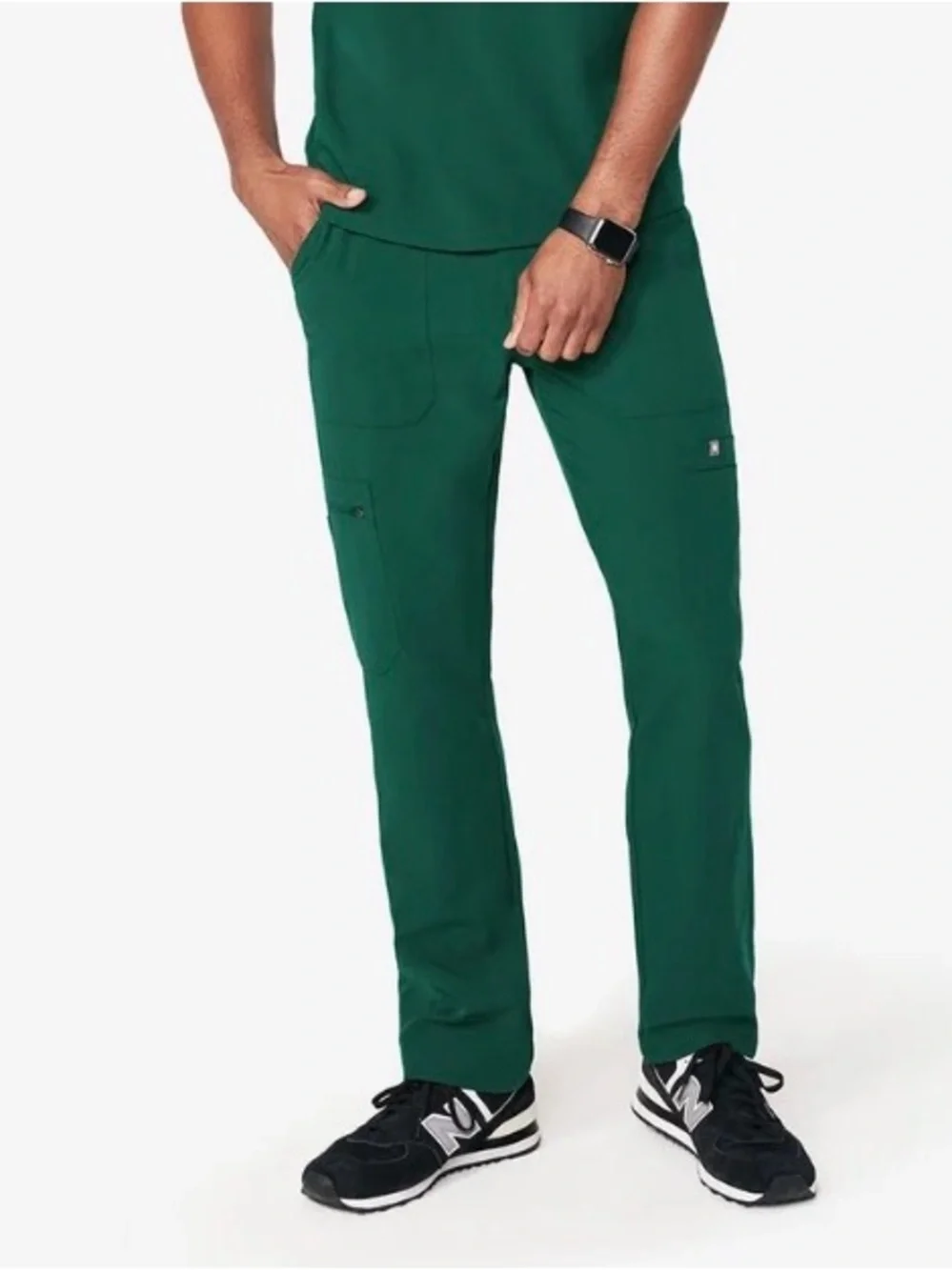 Figs Men’s Cairo Cargo Scrub Pants in Hunter Green Size XL/T